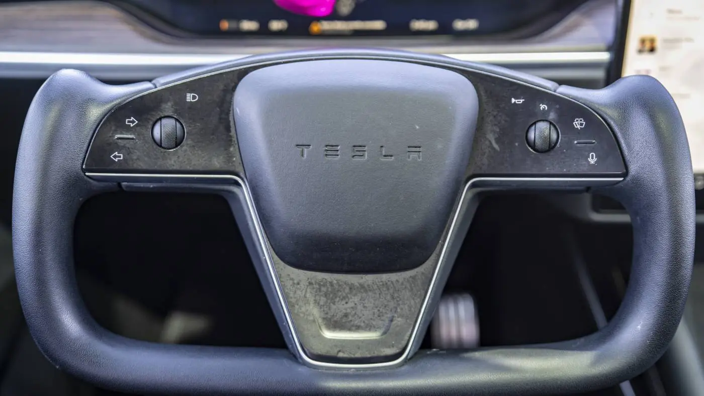 2022 Tesla Model X 7SAXCBE52NF360811