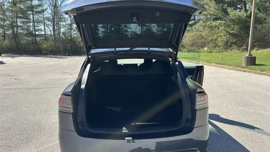 2023 Tesla Model X 7SAXCDE52PF370589