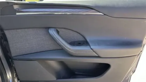 2023 Tesla Model X 7SAXCDE52PF370589