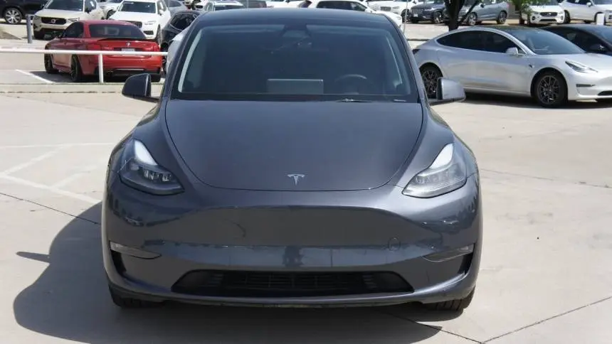 2023 Tesla Model Y 7SAYGAEE6PF839657