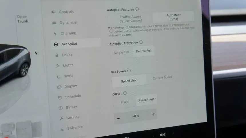 2023 Tesla Model Y 7SAYGAEE6PF839657