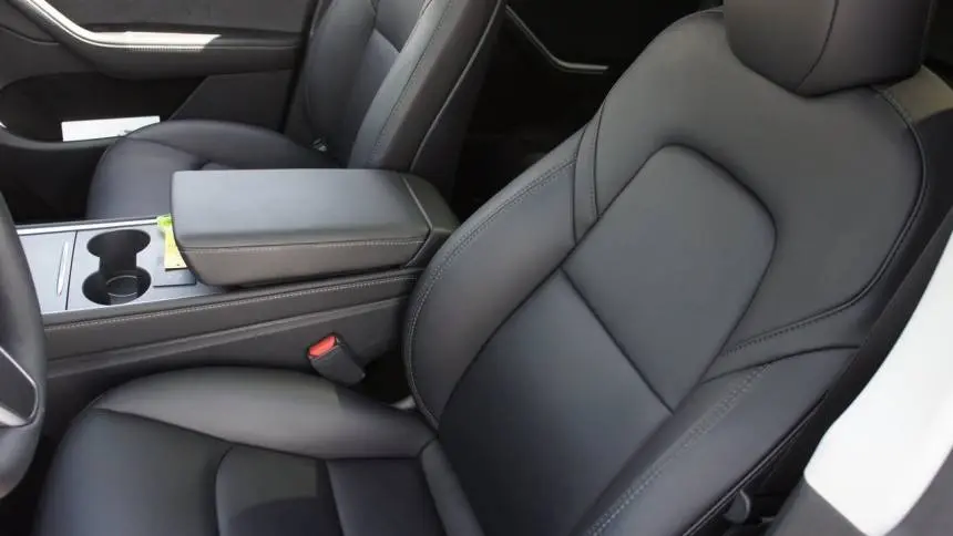 2023 Tesla Model Y 7SAYGAEE6PF839657