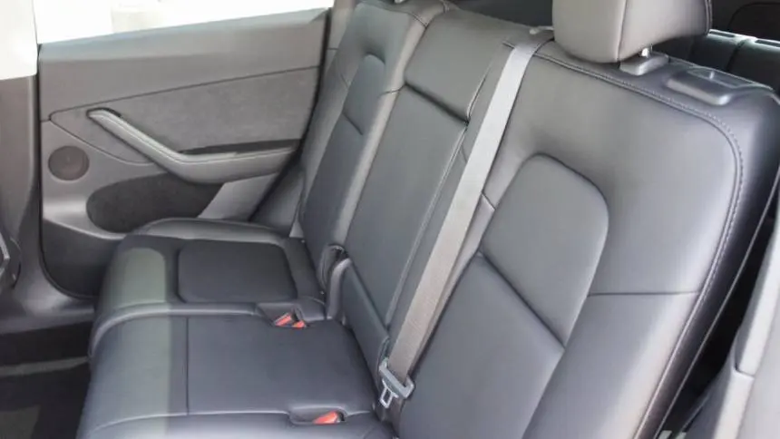 2023 Tesla Model Y 7SAYGAEE6PF839657