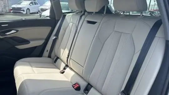 2025 Audi Q6 e-tron WA124BGF4SA019287