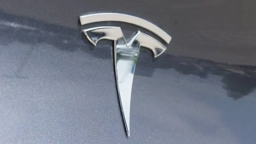 2023 Tesla Model Y 7SAYGAEE6PF839657