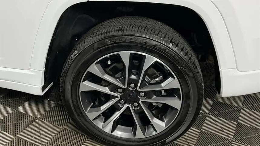 2023 Jeep Grand Cherokee 1C4RJYD63PC671057