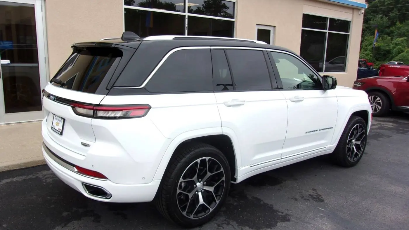 2023 Jeep Grand Cherokee 1C4RJYE68P8804476