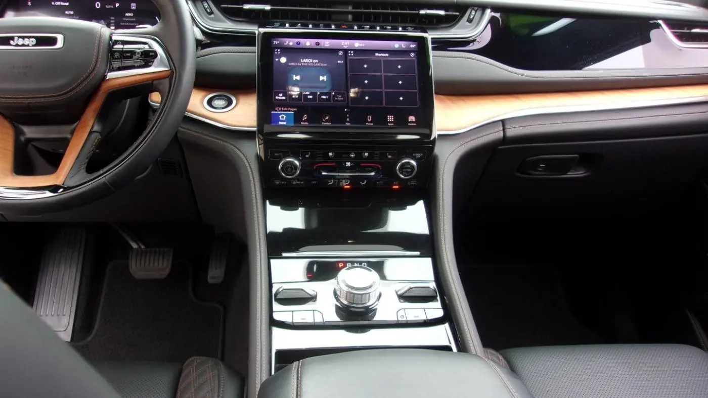2023 Jeep Grand Cherokee 1C4RJYE68P8804476