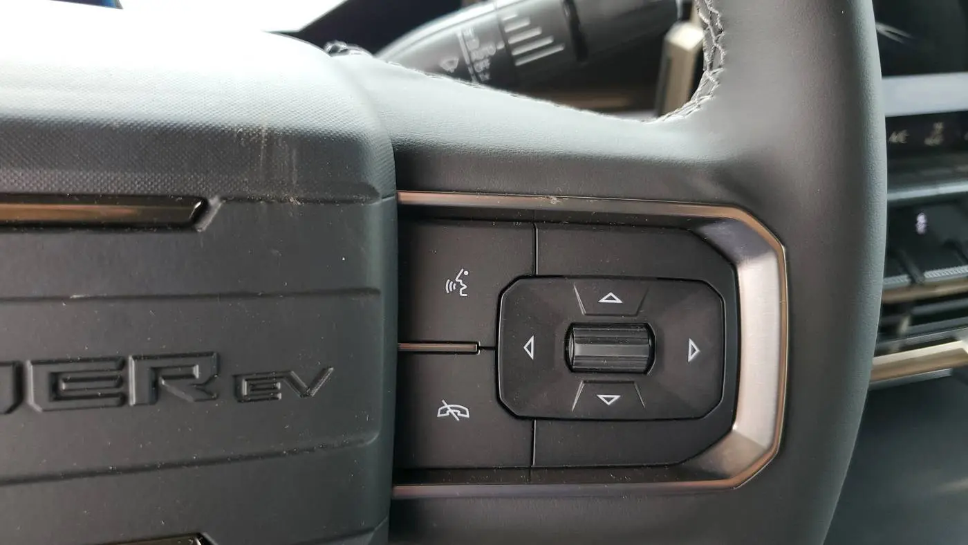 2025 GMC HUMMER EV SUV 1GKT0NDE0SU114998