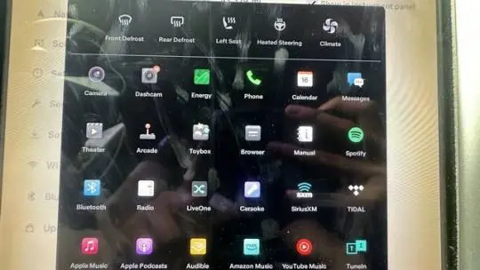 2018 Tesla Model X 5YJXCDE29JF141174
