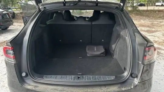 2018 Tesla Model X 5YJXCDE29JF141174