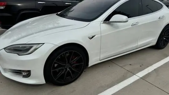 2020 Tesla Model S 5YJSA1E45LF392180