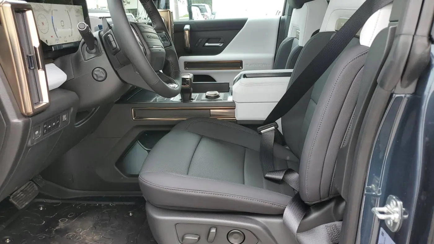 2025 GMC HUMMER EV SUV 1GKT0NDE0SU114998