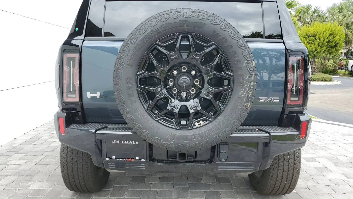 2025 GMC HUMMER EV SUV 1GKT0NDE0SU114998