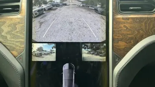 2018 Tesla Model X 5YJXCDE29JF141174