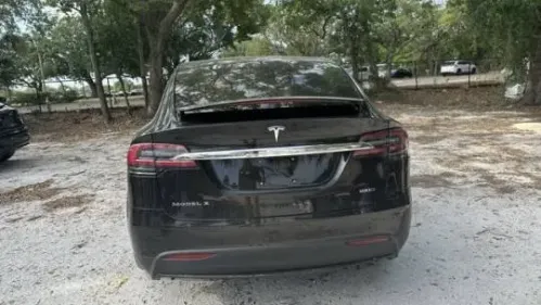 2018 Tesla Model X 5YJXCDE29JF141174