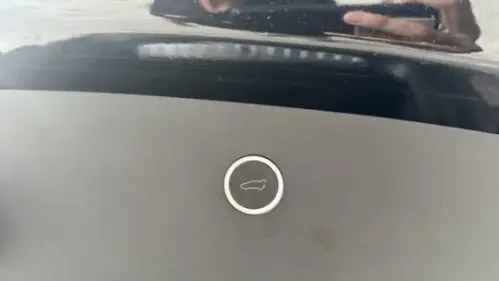 2018 Tesla Model X 5YJXCDE29JF141174