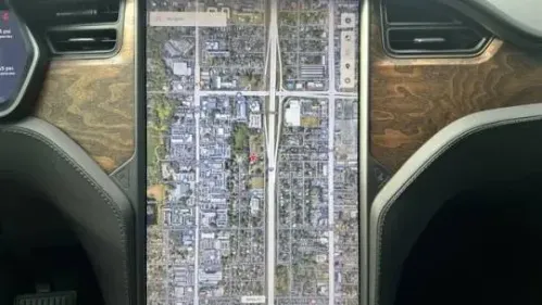 2018 Tesla Model X 5YJXCDE29JF141174