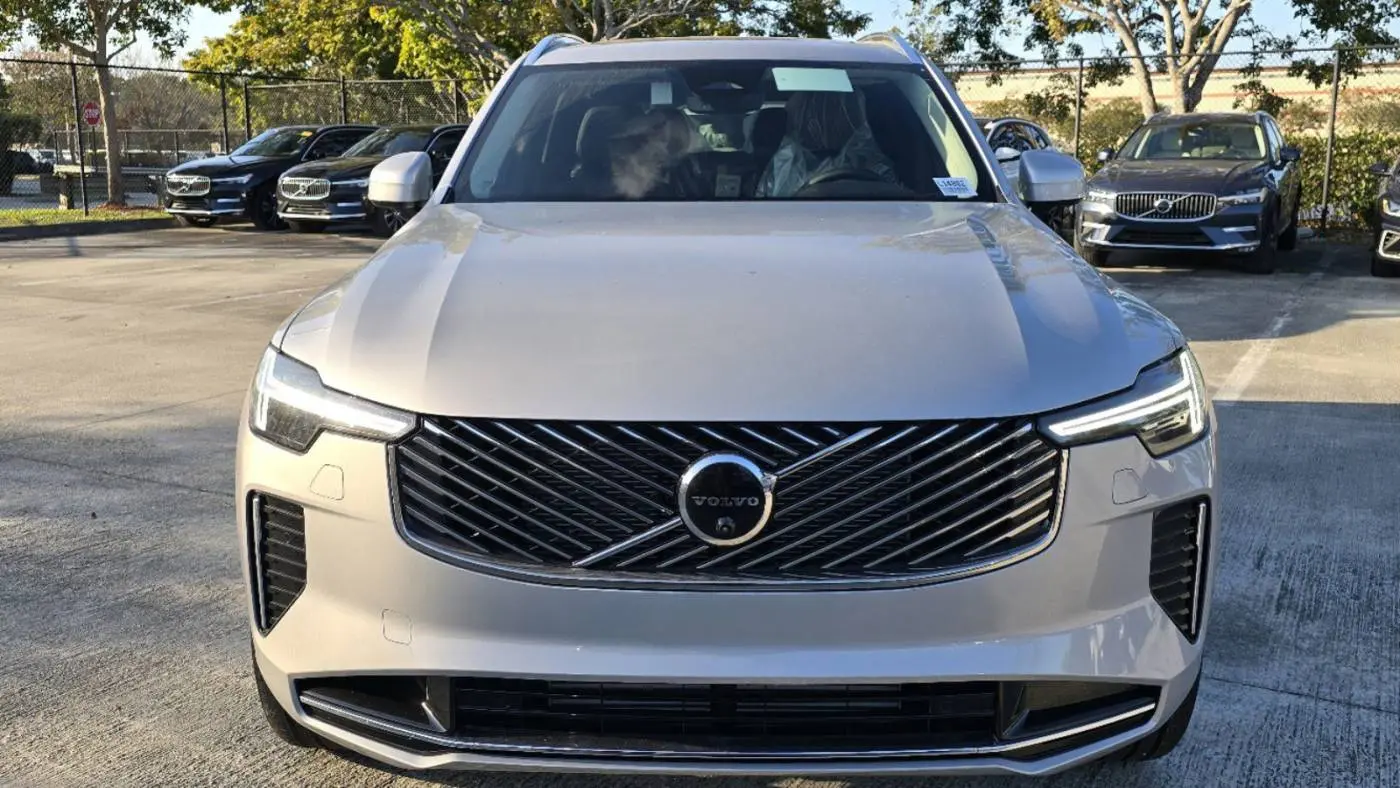 2025 Volvo XC90 YV4H60PB0S1377530