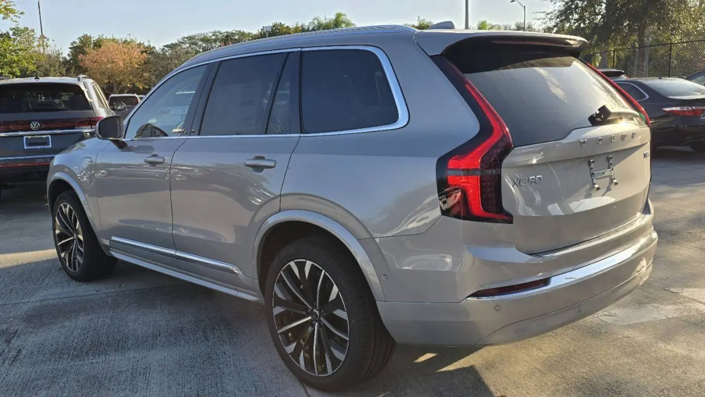 2025 Volvo XC90 YV4H60PB0S1377530