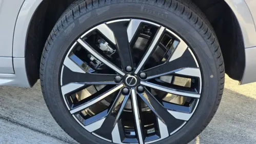 2025 Volvo XC90 YV4H60PB0S1377530