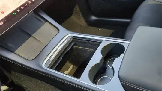 2023 Tesla Model Y 7SAYGDED3PF960610