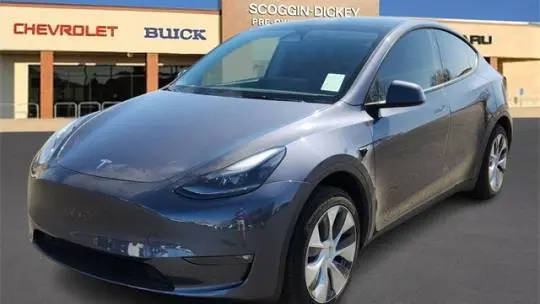 2023 Tesla Model Y 7SAYGDED3PF960610