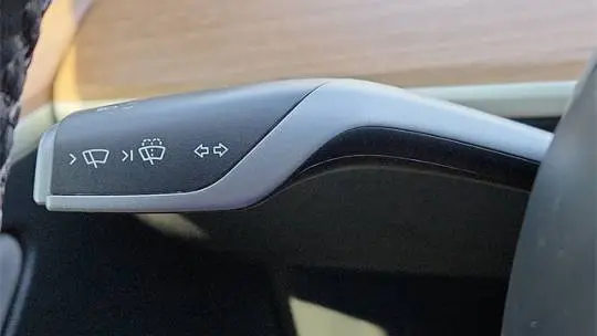 2023 Tesla Model Y 7SAYGDED3PF960610