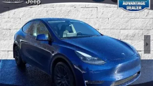 2024 Tesla Model Y 7SAYGDEE0RA270452