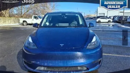 2024 Tesla Model Y 7SAYGDEE0RA270452