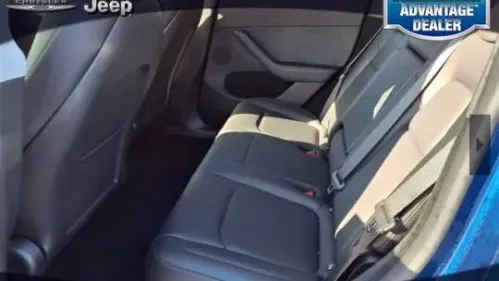 2024 Tesla Model Y 7SAYGDEE0RA270452