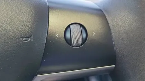 2023 Tesla Model Y 7SAYGDED3PF960610