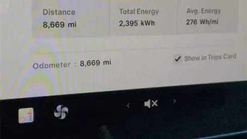 2023 Tesla Model Y 7SAYGDED3PF960610