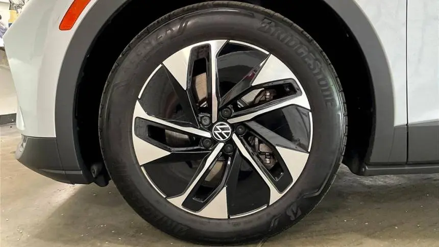 2021 Volkswagen ID.4 WVGTMPE28MP055664