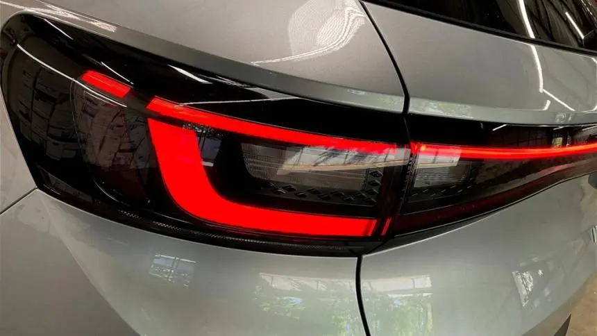 2021 Volkswagen ID.4 WVGTMPE28MP055664