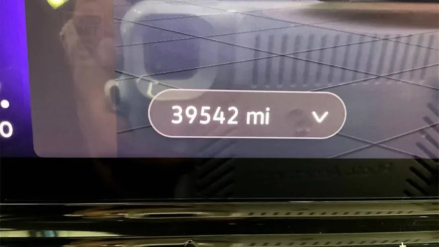 2021 Volkswagen ID.4 WVGTMPE28MP055664