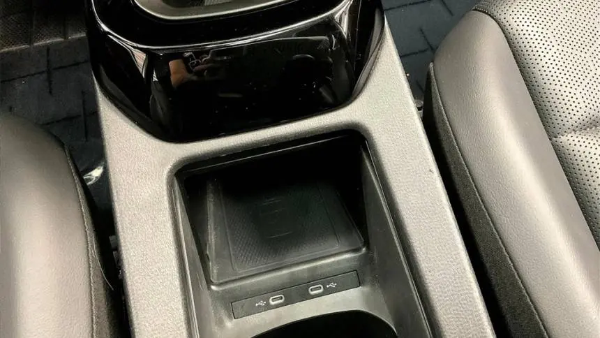 2021 Volkswagen ID.4 WVGTMPE28MP055664