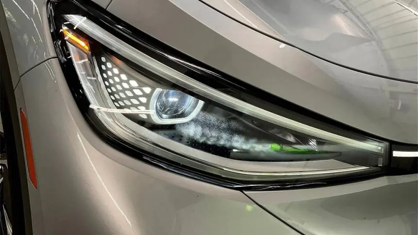 2021 Volkswagen ID.4 WVGTMPE28MP055664