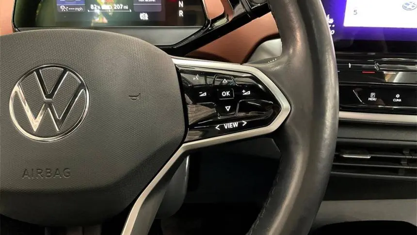 2021 Volkswagen ID.4 WVGTMPE28MP055664