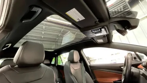 2021 Volkswagen ID.4 WVGTMPE28MP055664