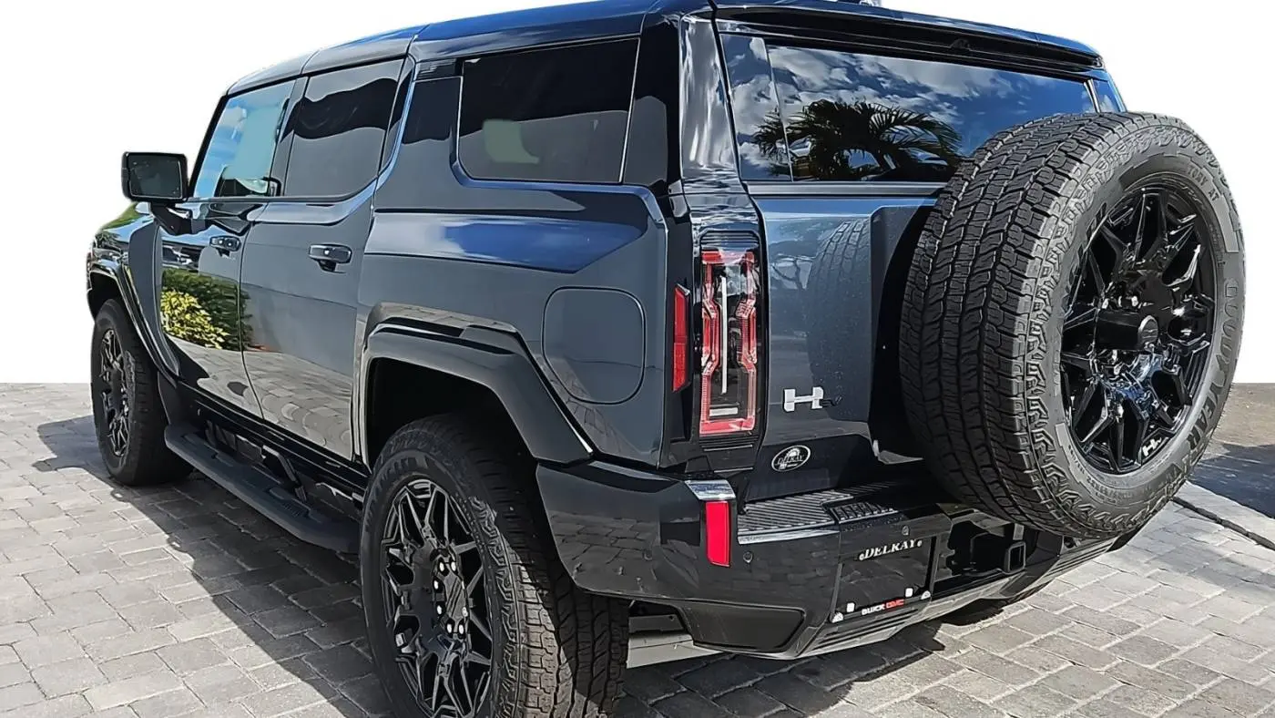 2025 GMC HUMMER EV SUV 1GKT0NDE0SU113768