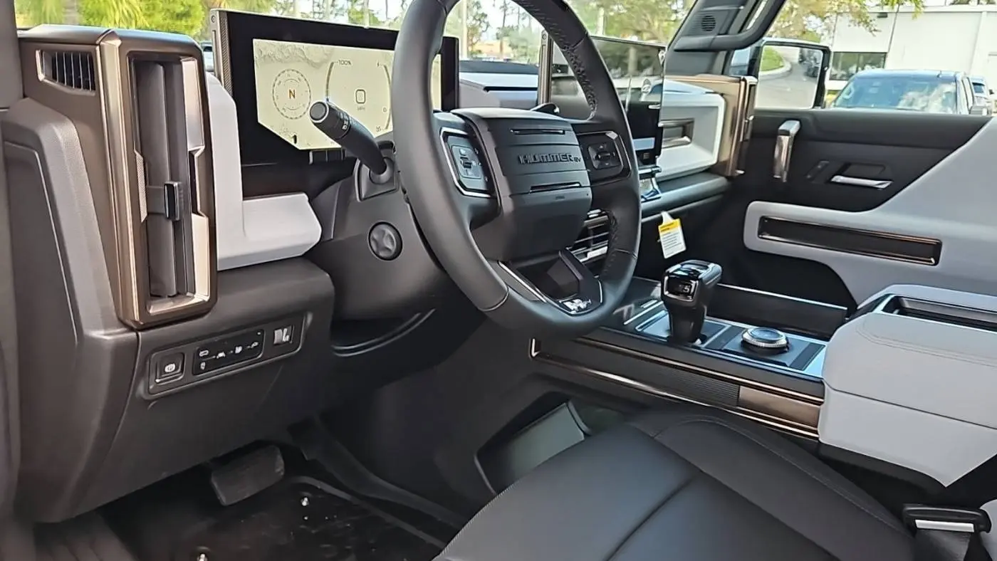 2025 GMC HUMMER EV SUV 1GKT0NDE0SU113768