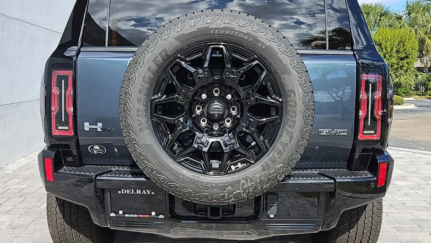 2025 GMC HUMMER EV SUV 1GKT0NDE0SU113768