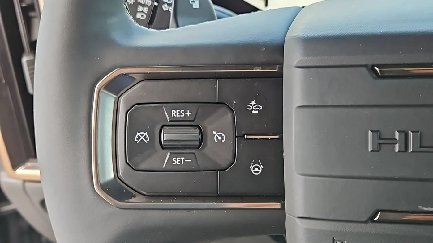 2025 GMC HUMMER EV SUV 1GKT0NDE0SU113768