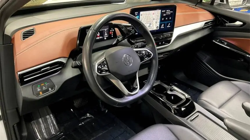 2021 Volkswagen ID.4 WVGTMPE24MP056147