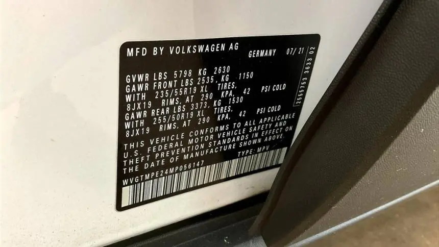 2021 Volkswagen ID.4 WVGTMPE24MP056147