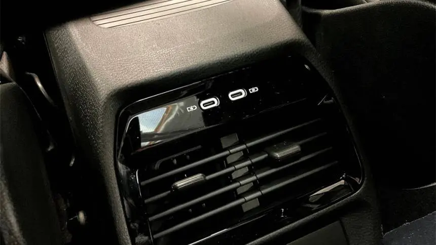 2021 Volkswagen ID.4 WVGTMPE24MP056147