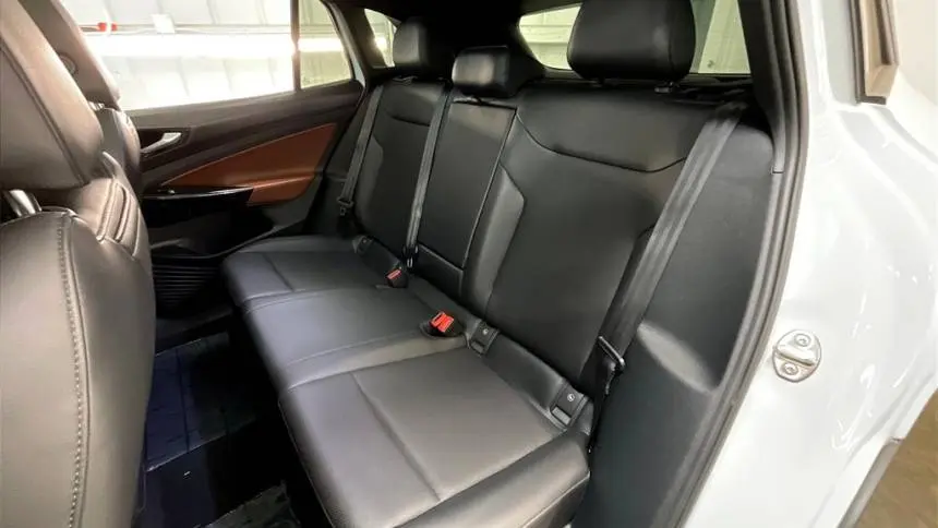 2021 Volkswagen ID.4 WVGTMPE24MP056147