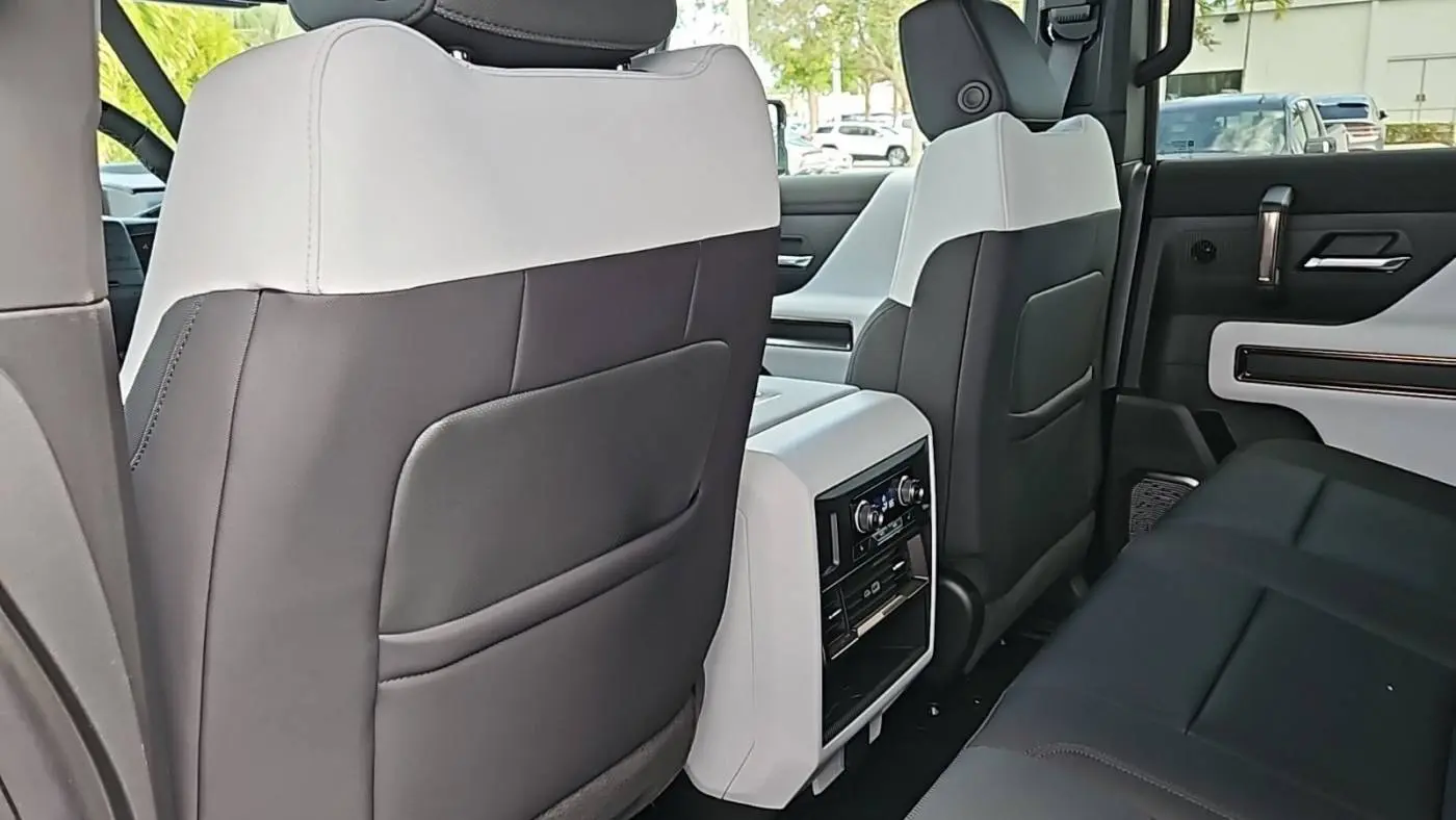 2025 GMC HUMMER EV SUV 1GKT0NDE0SU113768