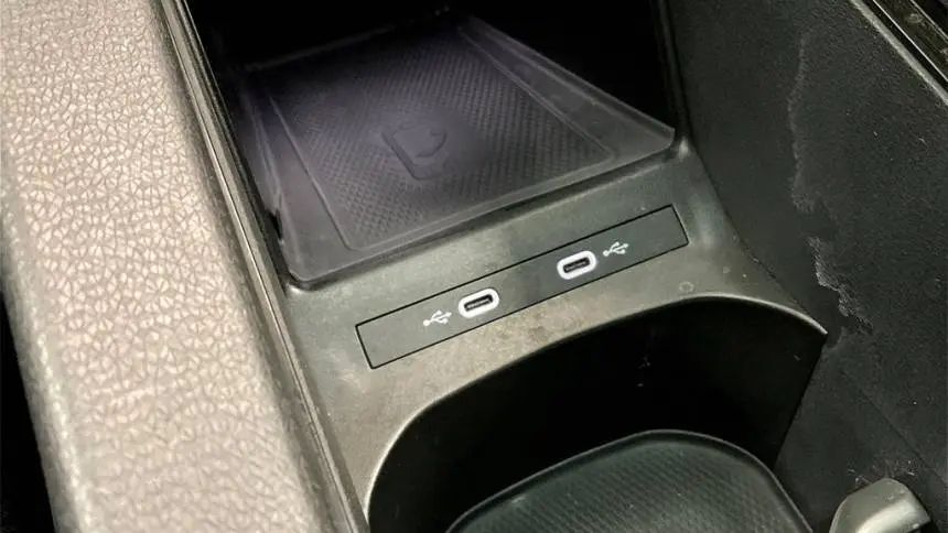 2021 Volkswagen ID.4 WVGTMPE24MP056147